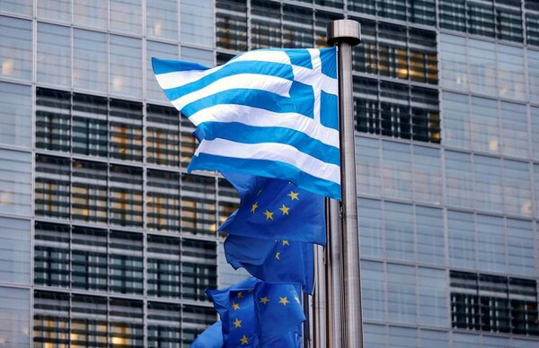 Reuters: Η Ελλάδα ετοιμάζει έξοδο στις αγορές