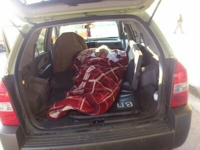 Καλαμάτα: Ελλείψει ασθενοφόρου μετέφερε τη μητέρα του στο πορτμπαγκάζ