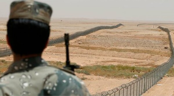 Η Σαουδική Αραβία ύψωσε τείχος 900 χλμ. στα βόρεια σύνορά της