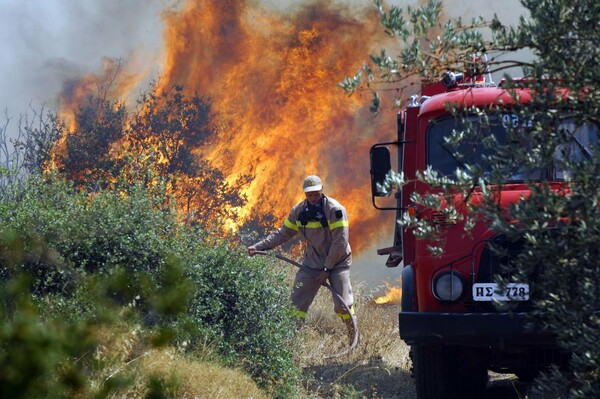 Μεγάλη πυρκαγιά στην Κερατέα