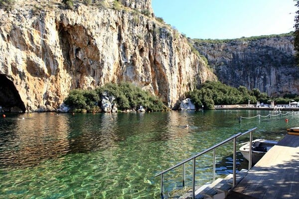 Και δεύτερη ιαματική πηγή στην Αττική: Η Αιξωνή Γλυφάδας