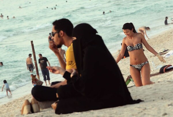 Το Κουβέιτ απαγορεύει το μπικίνι