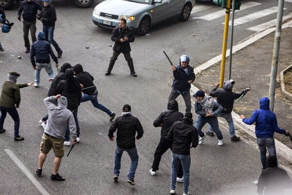 Επικριτικός ακόμη και προς τους ποδοσφαιριστές για την οπαδική βία ο Ρέντσι