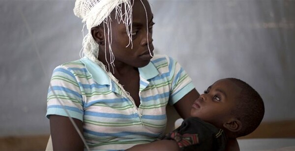 8.500 νεκροί από τη χολέρα στην Αϊτή