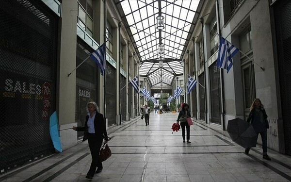 Financial Times: Καμιά θυσία για τη χώρα από τους πλούσιους της Ελλάδας