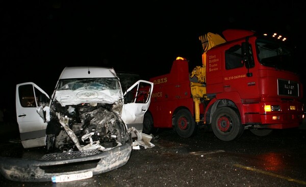 Εικόνες και μαρτυρίες από την θανάσιμη καραμπόλα στην Εθνική Οδό