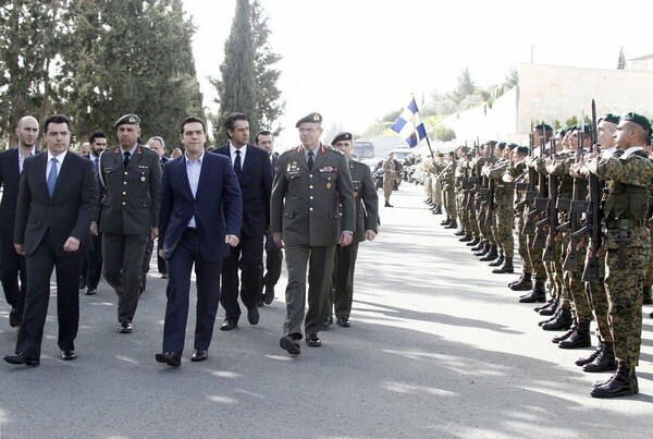 Στο στρατόπεδο της ΕΛΔΥΚ, ολοκλήρωσε την επίσκεψή του στην Κύπρο ο Αλ. Τσίπρας