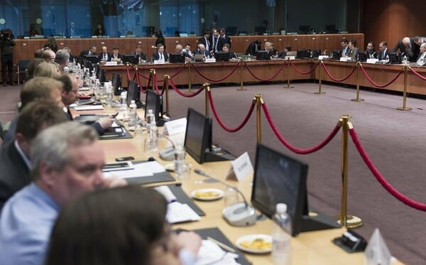 Live: Η ανακοίνωση του Eurogroup