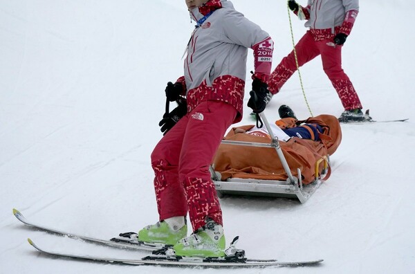 Η τρομακτική πτώση ενός 16χρονου snowboarder - Ένα από τα χειρότερα ατυχήματα στους Χειμερινούς Ολυμπιακούς