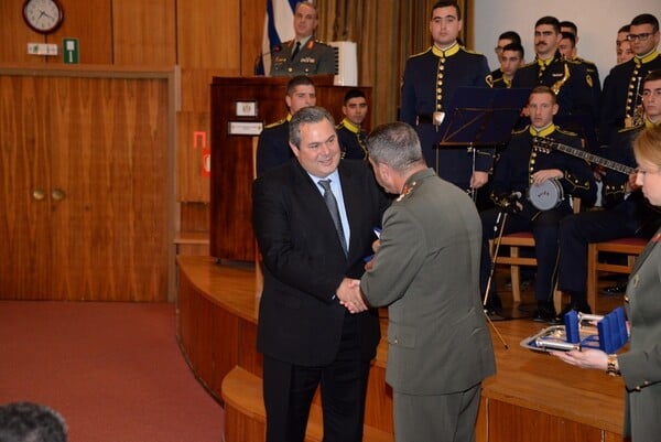 Πέμπτο κλάδο στα λύκεια για εισαγωγή αποκλειστικά σε στρατιωτικές σχολές προτείνει ο Καμμένος