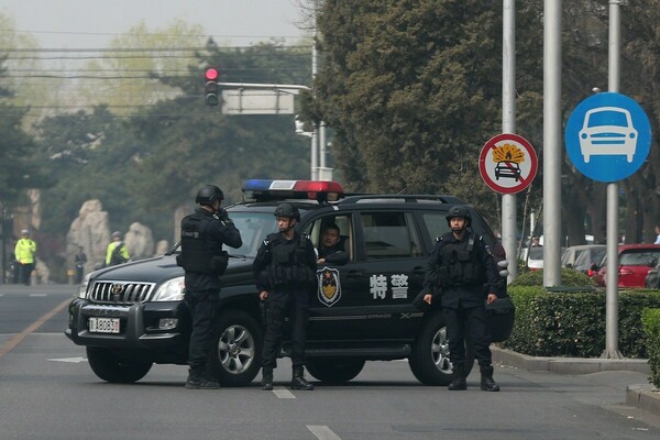 Ο Κιμ Γιονγκ Ουν επισκέφθηκε το Πεκίνο και δεσμεύτηκε για «αποπυρηνικοποίηση»