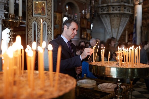 Οι ευχές του Κυριάκου Μητσοτάκη για το Πάσχα και το μήνυμά του για τους Έλληνες στρατιωτικούς