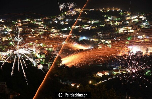 Ο εντυπωσιακός ρουκετοπόλεμος στη Χίο - ΒΙΝΤΕΟ & ΦΩΤΟΓΡΑΦΙΕΣ