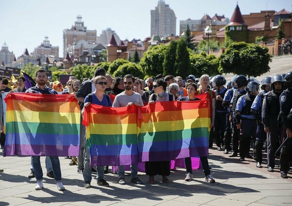 Επεισόδια και τραυματισμοί στο Gay Pride του Κιέβου