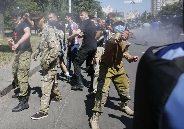 Επεισόδια και τραυματισμοί στο Gay Pride του Κιέβου