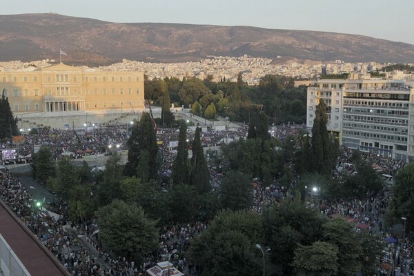 Η ομιλία του Αλέξη Τσίπρα στη συγκέντρωση στο Σύνταγμα