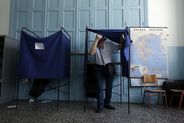 Οι πρώτες αντιδράσεις των διεθνών ΜΜΕ για τις δημοσκοπήσεις του δημοψηφίσματος