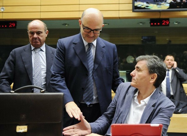 Οι σκληροπυρηνικοί του Eurogroup αποκλείουν 2ο δάνειο - γέφυρα και «χαλαρή» διαπραγμάτευση