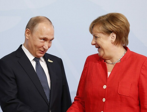 Η Μέρκελ θα συναντηθεί με τον Πούτιν στις 18 Μαΐου στο Σότσι