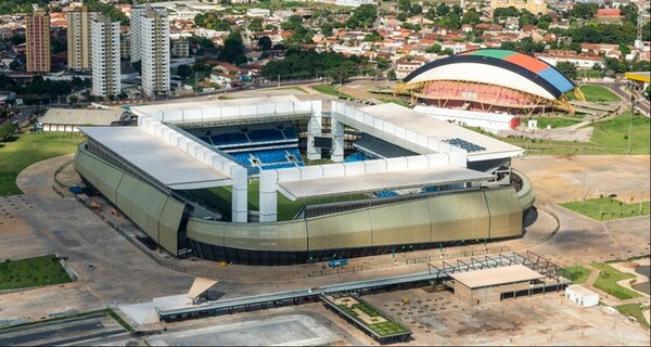 Τα γήπεδα της Βραζιλίας κατέληξαν χώροι πάρκινγκ