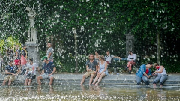 Στα όρια του καύσωνα, 40άρια και αφρικανική σκόνη - Έρχεται τριήμερο δύσκολο