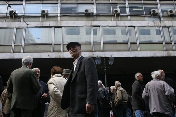 Τι αποκαλύπτει η Κομισιόν για τις συντάξεις στην Ε.Ε. - Τα στοιχεία για την Ελλάδα