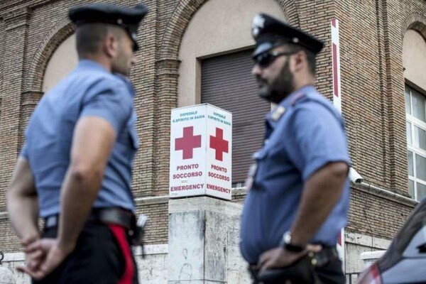 Ρώμη: Δύο άτομα επιτέθηκαν σε αστυνομικούς φωνάζοντας "Ο Αλλάχ είναι μεγάλος"