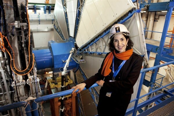 Νέα επικεφαλής στο CERN - Η πρώτη γυναίκα που αναλαμβάνει το τιμόνι