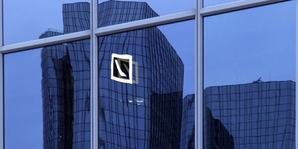 Περικοπή 9 χιλιάδων θέσεων εργασίας από τη Deutsche Bank