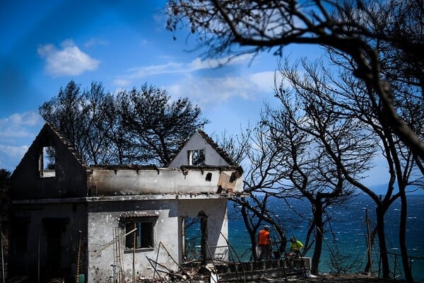 Πάνω από 3.600 οι αιτήσεις πυρόπληκτων για το επίδομα έκτακτης εφάπαξ ενίσχυσης