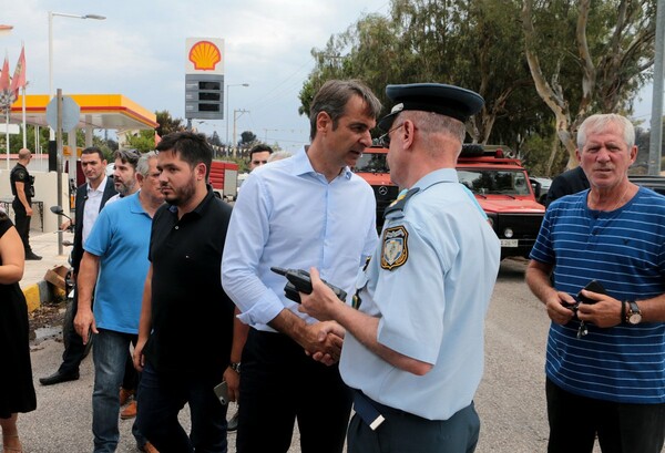 Επίσκεψη Μητσοτάκη στις πληγείσες περιοχές - Είδη πρώτης ανάγκης συλλέγει η ΝΔ