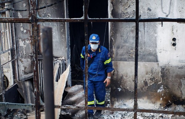 Μια 42χρονη πέθανε στο ΚΑΤ - 88 οι νεκροί της τραγωδίας