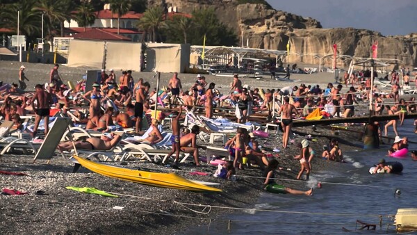 Οι Ρώσοι απειλούν να μποϊκοτάρουν τουριστικά την Τουρκία