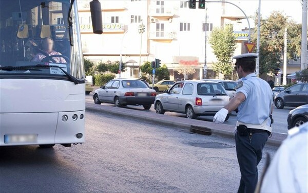 Ειδικό φόρο δακτυλίου μελετά να επιβάλει η κυβέρνηση