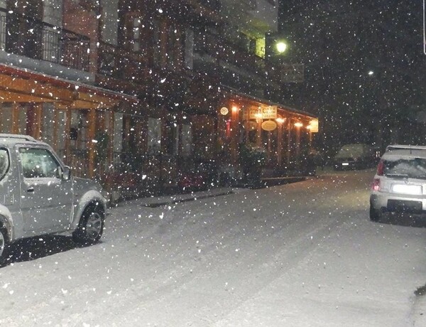 Κόνιτσα, Ζαγόρι και Τζουμέρκα καλύφθηκαν με χιόνι τη νύχτα