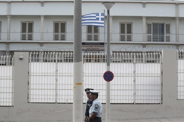 Σταμάτησαν την απεργία πείνας τα μέλη των Πυρήνων