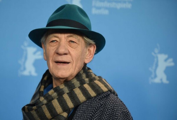 Ian McKellen: Στο Χόλιγουντ και την Ακαδημία Κινηματογράφου είναι ρατσιστές και ομοφοβικοί