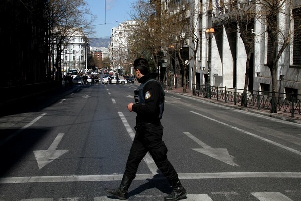 Τηλεφώνημα για βόμβες στο Ταμείο Παρακαταθηκών και Δανείων