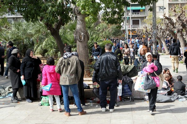 Νέες καταγγελίες για σεξουαλική παρενόχληση μεταναστών στην πλατεία Βικτωρίας