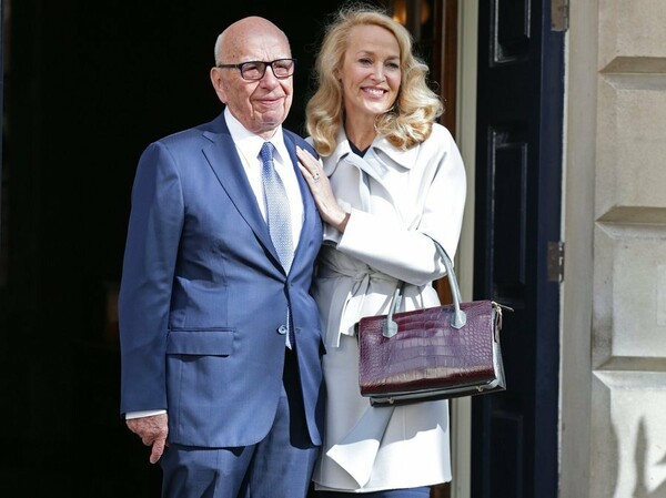 Ο μεγιστάνας των media Rupert Murdoch παντρεύτηκε την Jerry Hall σε μια πολυτελή τελετή στο Λονδίνο