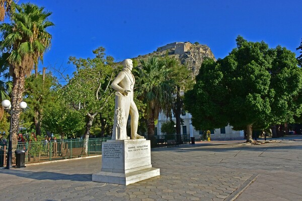 Βανδάλισαν το άγαλμα του Ιωάννη Καποδίστρια στο Ναύπλιο (ΦΩΤΟΓΡΑΦΙΕΣ)