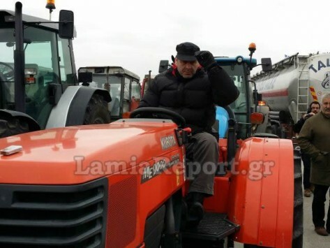 Λαμία: Αποκλεισμός της εθνικής από τους αγρότες με μητροπολίτη και Γκλέτσο στο πλευρό τους