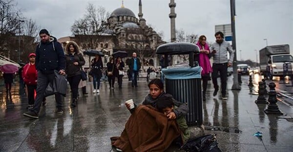 Τα ψέματα των διακινητών στους πρόσφυγες