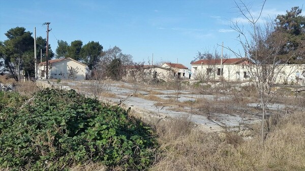 Συγκεντρώσεις στο Σχιστό για το κέντρο φιλοξενίας προσφύγων