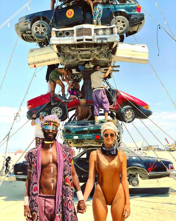 Τα σουρεαλιστικά installations του φεστιβάλ Burning Man στη Νεβάδα - ΦΩΤΟΓΡΑΦΙΕΣ