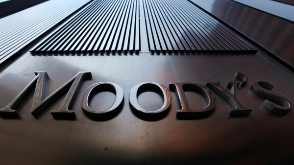 Ο οίκος Moody’s αναβάθμισε το αξιόχρεο τεσσάρων ελληνικών τραπεζών