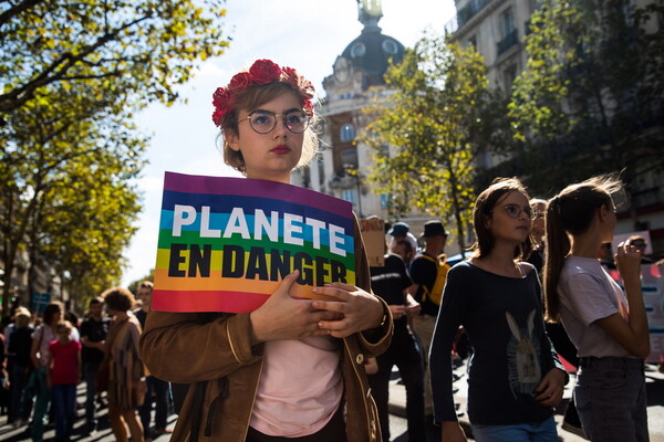 Χιλιάδες Γάλλοι διαδήλωσαν στο Παρίσι ζητώντας «δράση για το Κλίμα» - ΦΩΤΟΓΡΑΦΙΕΣ