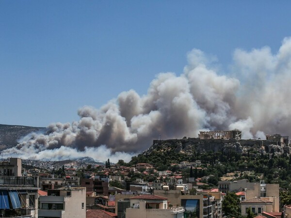 ΕΡΤ: Πληροφορίες ότι αγνοείται η τύχη ενός άνδρα μετά την πυρκαγιά στον Υμηττό