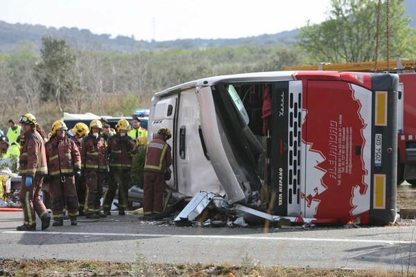 Που αποδίδει η Αστυνομία το δυστύχημα με το τουριστικό λεωφορείο στην Ισπανία