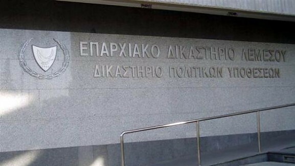 Κρατούνται 4 μαθητές, φερόμενοι ως βιαστές 13χρονης, στην Κύπρο